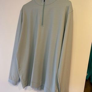 M’s Genteal Apparel pullover